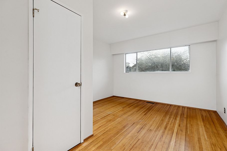 133 W 63rd Avenue Vancouver, BC - 16