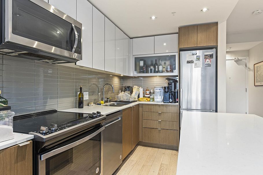 302 688 E 19 Avenue Vancouver, BC - 12