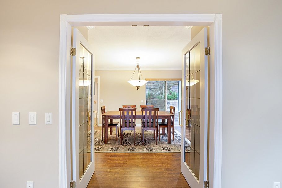 3973 Braemar Place North Vancouver, BC - 40