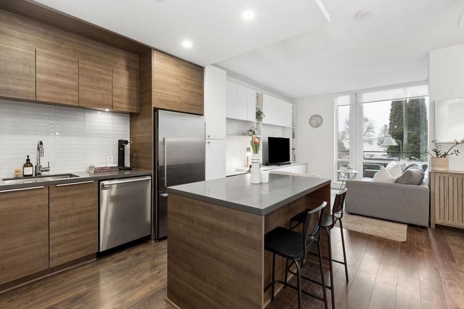 101 1550 Fern Street North Vancouver, BC - 8