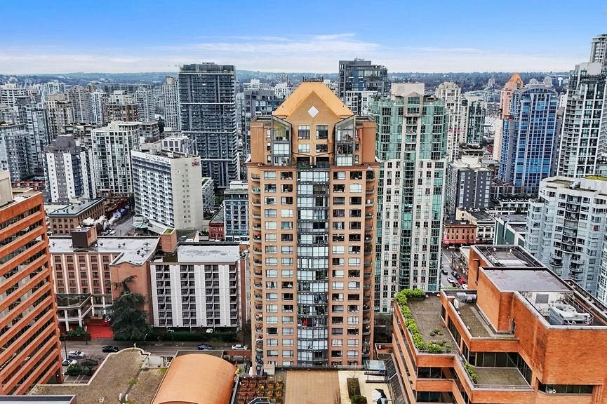 609 1189 Howe Street Vancouver, BC - 32