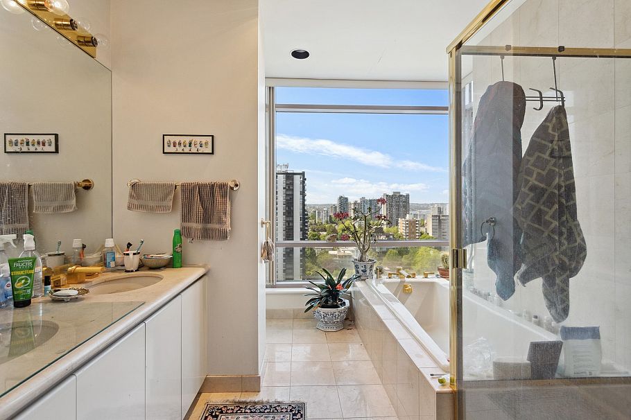 13C 1500 Alberni Street Vancouver, BC - 20