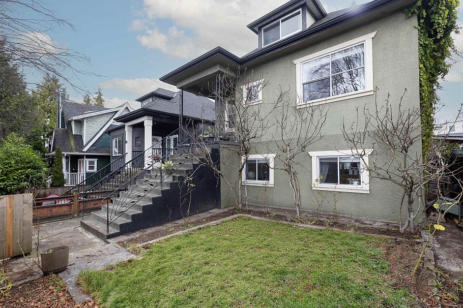 1923 E 1st Avenue Vancouver, BC - 28