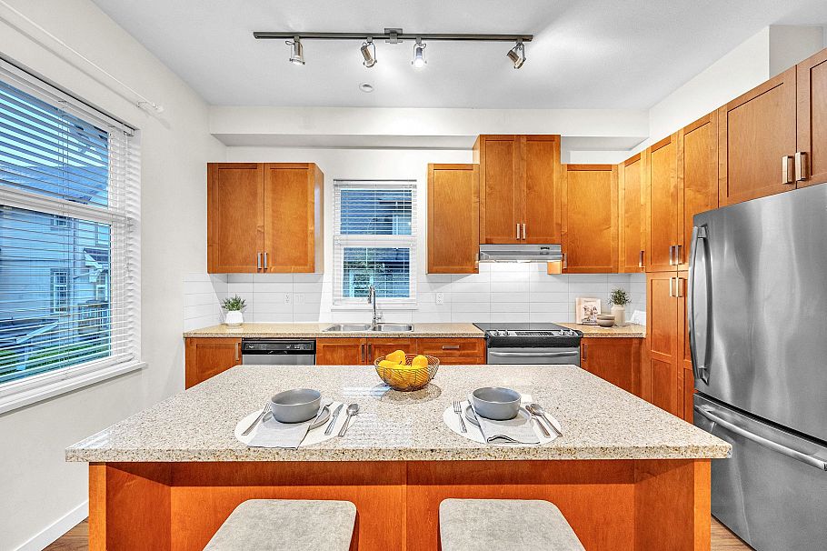 717 Premier Street North Vancouver, BC - 12