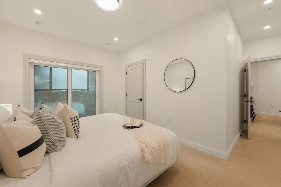 2540 Grant Street Vancouver, BC - 22