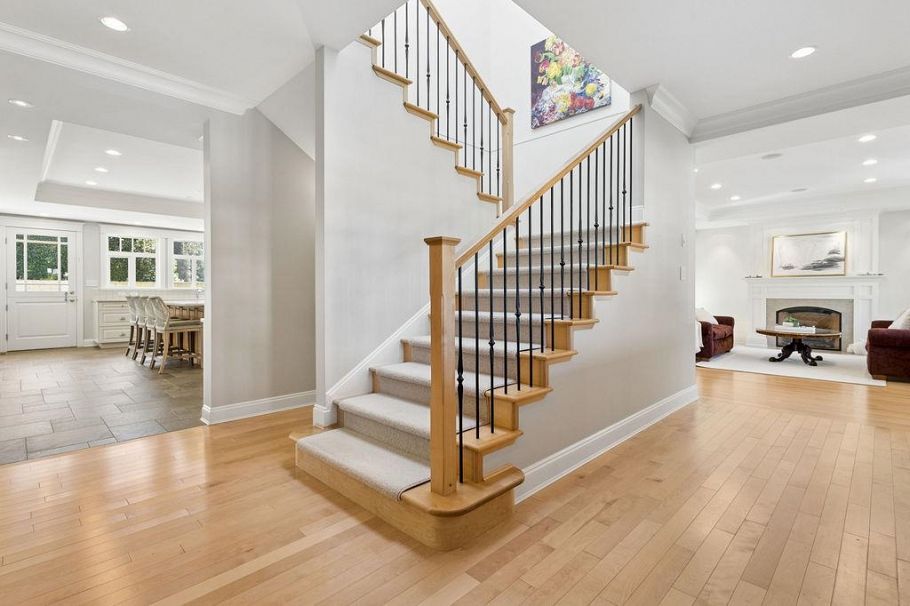 991 Hampshire Road North Vancouver, BC - 8