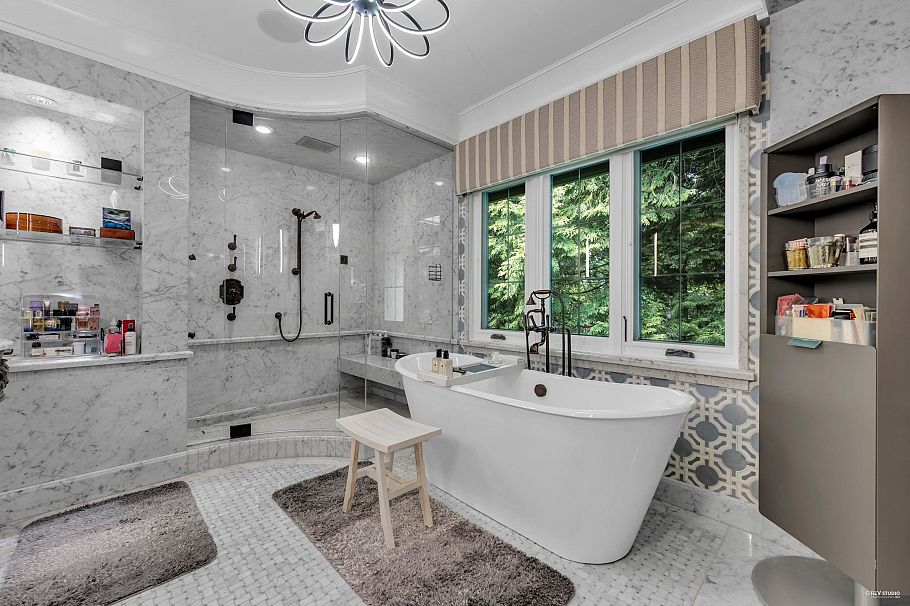 1738 W 38th Avenue Vancouver, BC - 16