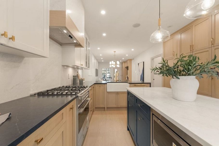 2540 Grant Street Vancouver, BC - 14