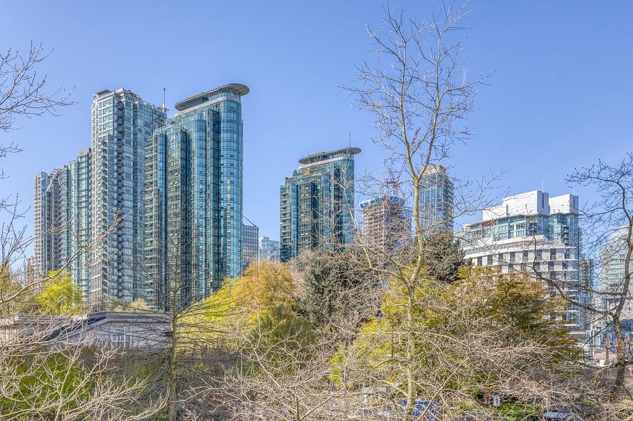 TH29 1295 W Cordova Street Vancouver, BC - 33