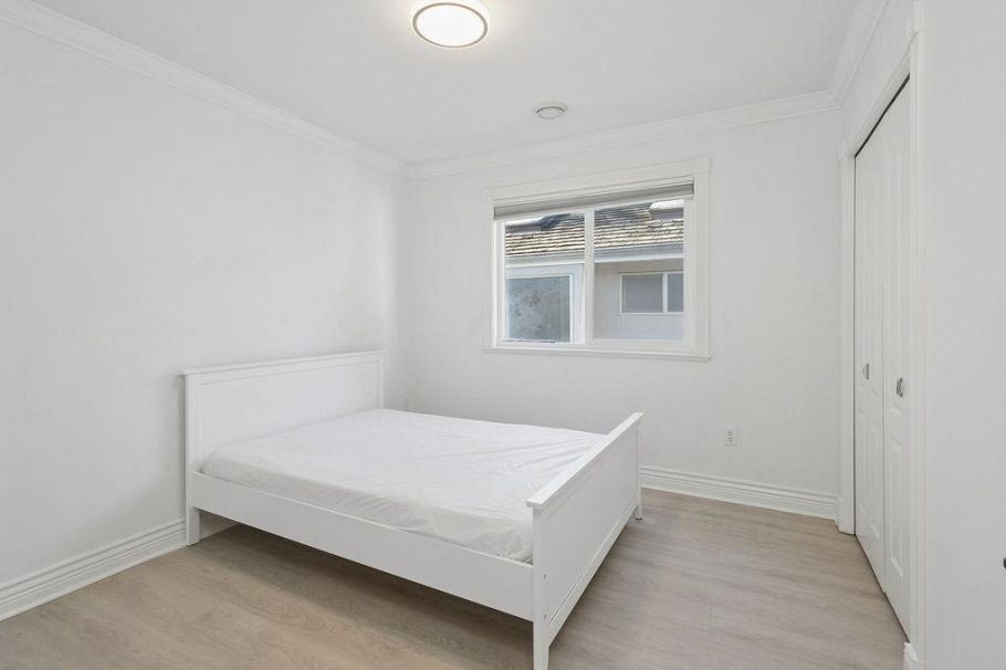 2709 W 37th Avenue Vancouver, BC - 23