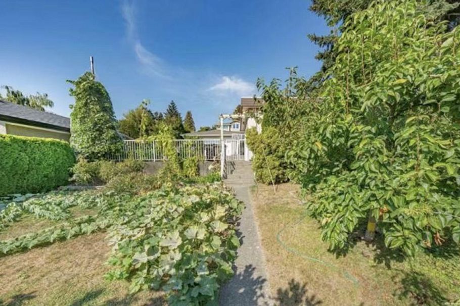 Half Basement 4325 PORTLAND STREET, Burnaby BC V5J 2N5 Burnaby, BC - 4