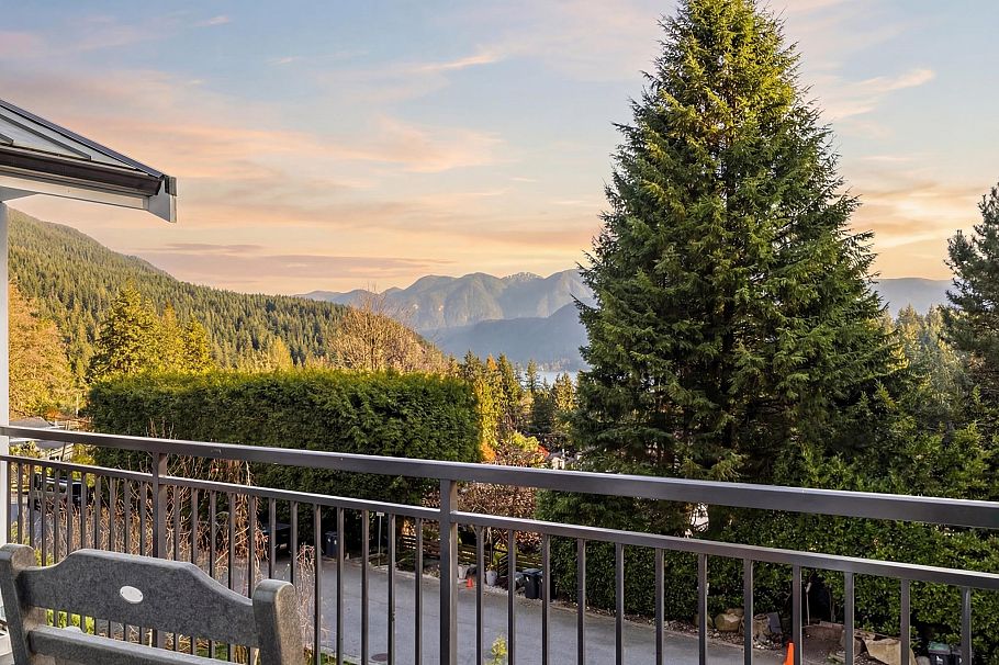 1857 Cliffwood Road North Vancouver, BC - 10