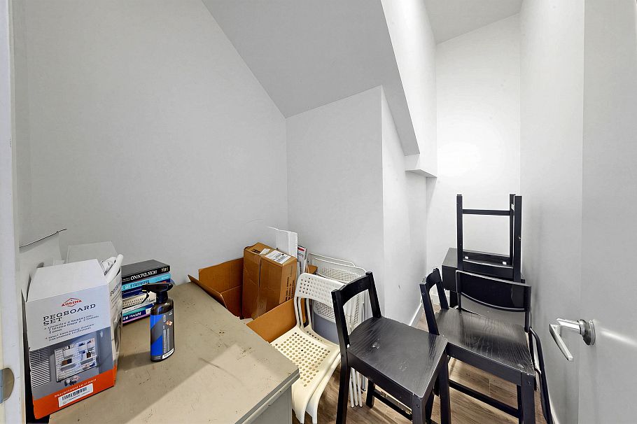 8111 Chester Street Vancouver, BC - 8