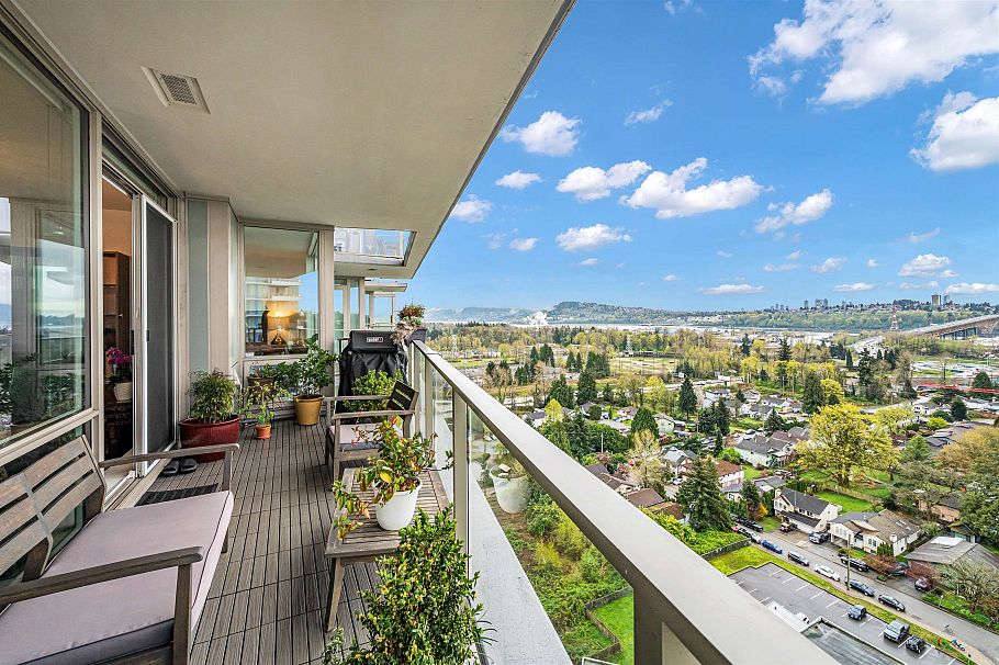 2107 1550 Fern Street North Vancouver, BC - 1