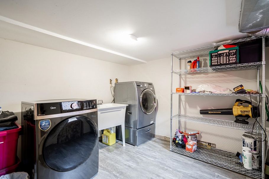 3446 Church Street North Vancouver, BC - 28