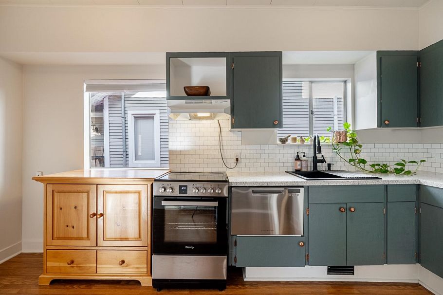 3446 Church Street North Vancouver, BC - 4