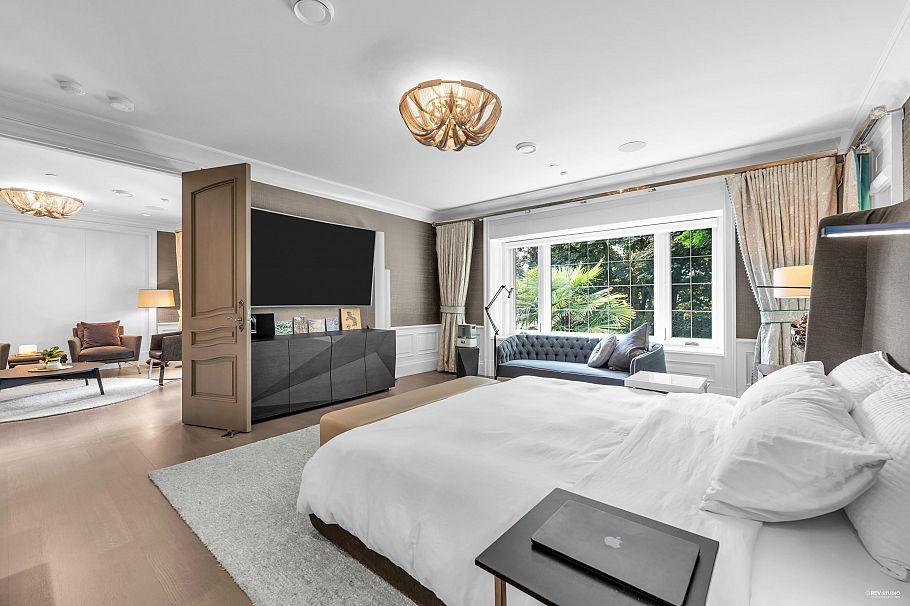 1738 W 38th Avenue Vancouver, BC - 17