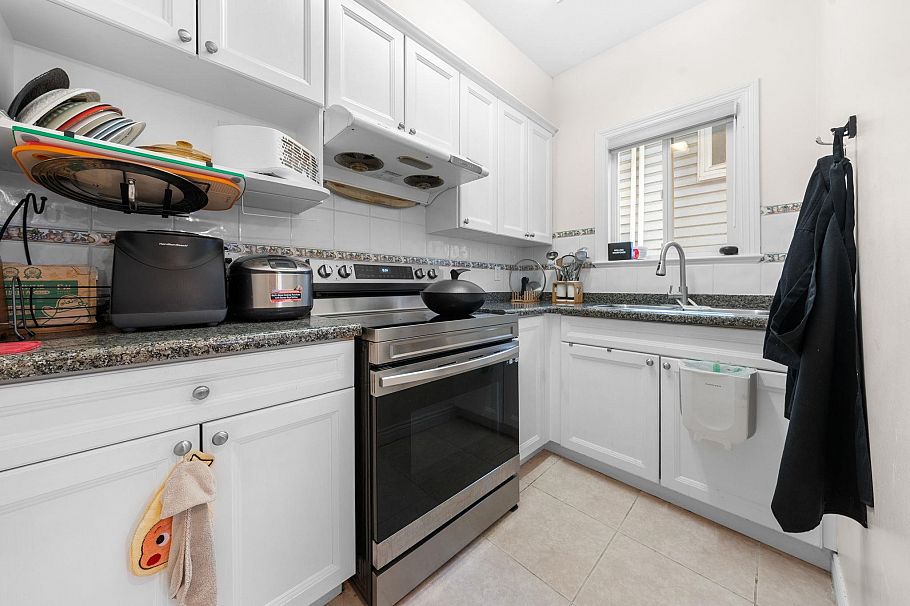 62 E 61st Avenue Vancouver, BC - 33