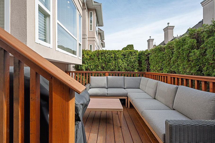 104 225 E 6th Street North Vancouver, BC - 27