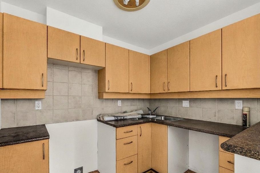 206 3151 Connaught Crescent North Vancouver, BC - 8