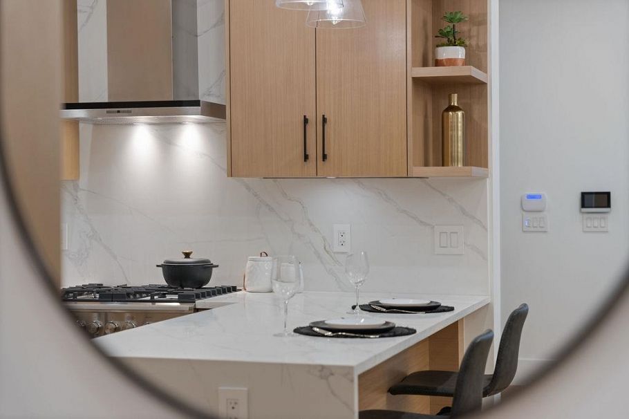 1 1166 E 11th Avenue Vancouver, BC - 17