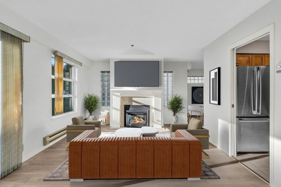 202 966 W 14th Avenue Vancouver, BC - 3