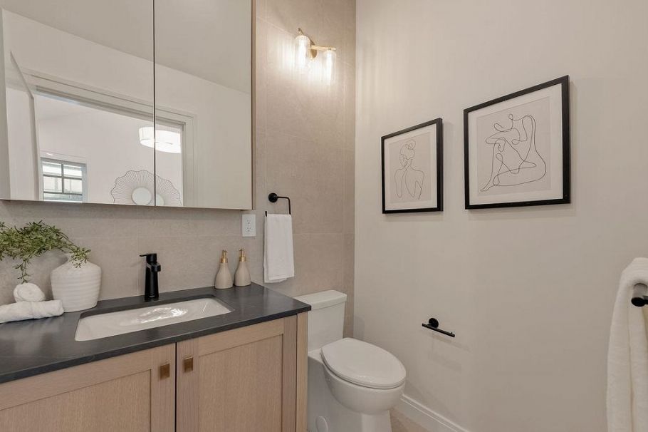 2544 Grant Street Vancouver, BC - 14