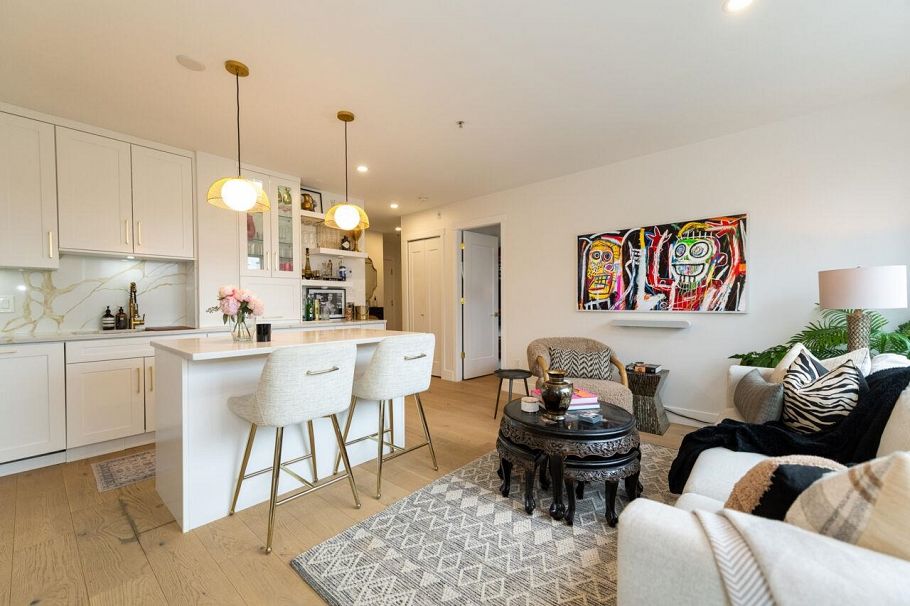 206 2630 Arbutus Street Vancouver, BC - 5