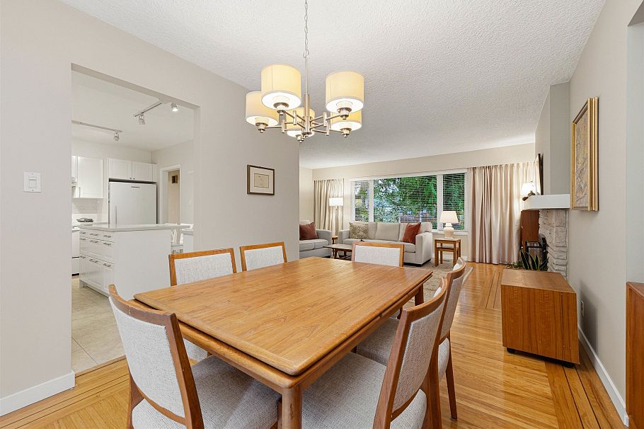 2829 Sechelt Drive North Vancouver, BC - 11