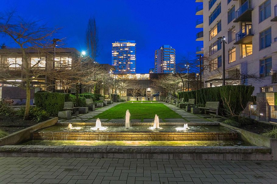 1304 1320 Chesterfield Avenue North Vancouver, BC - 25