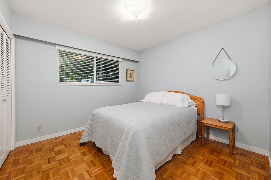 2829 Sechelt Drive North Vancouver, BC - 22