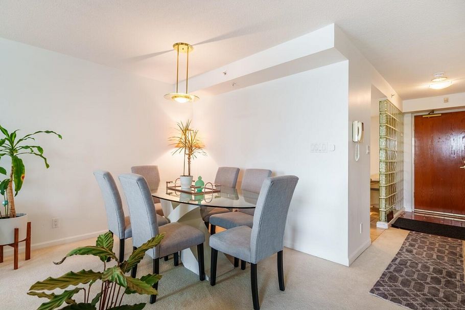 321 1228 Marinaside Crescent Vancouver, BC - 9