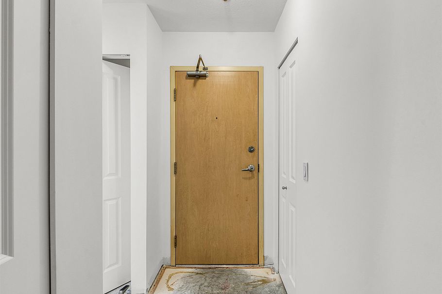 206 3151 Connaught Crescent North Vancouver, BC - 18