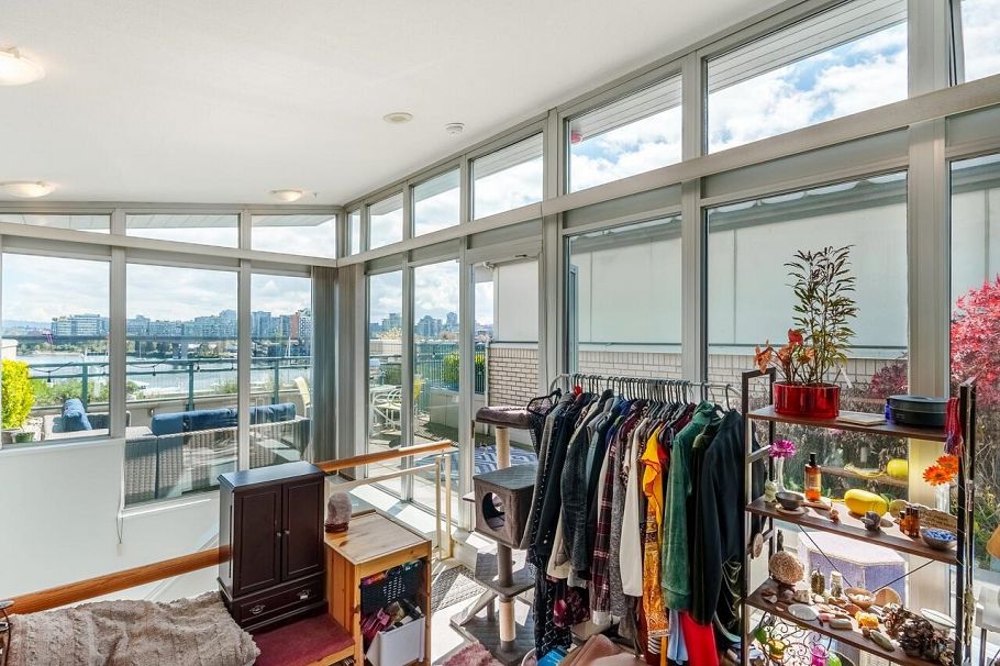 321 1228 Marinaside Crescent Vancouver, BC - 28