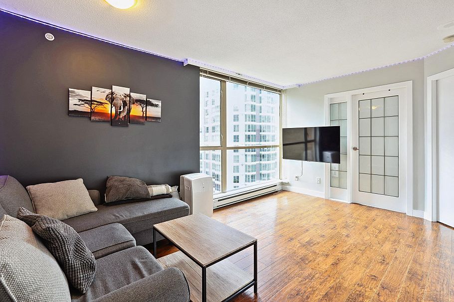 905 822 Homer Street Vancouver, BC - 3