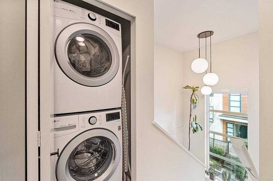 60 10199 River Drive Richmond, BC - 23