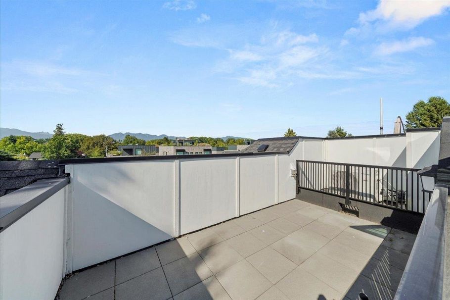 4110 Columbia Street Vancouver, BC - 23