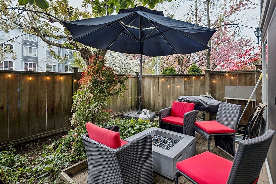 7 848 W 16th Street North Vancouver, BC - 26