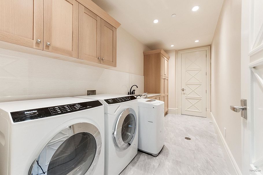 1192 W 39th Avenue Vancouver, BC - 35