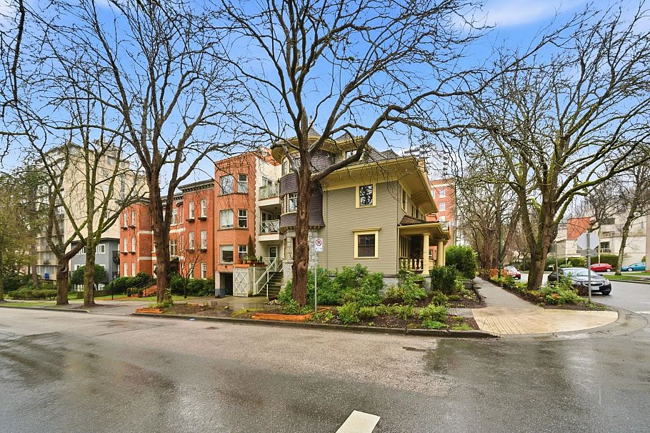 1405 Pendrell Street Vancouver, BC - 25