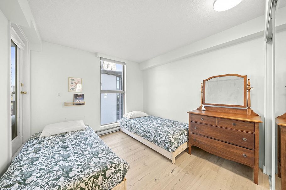 303 1633 West 8th Avenue Vancouver, BC - 13