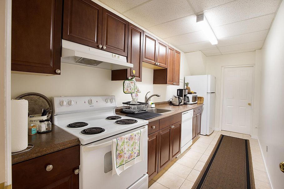 3973 Braemar Place North Vancouver, BC - 34