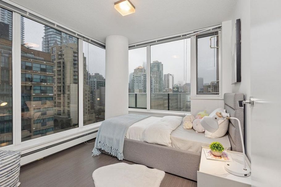 902 1325 Rolston Street Vancouver, BC - 18