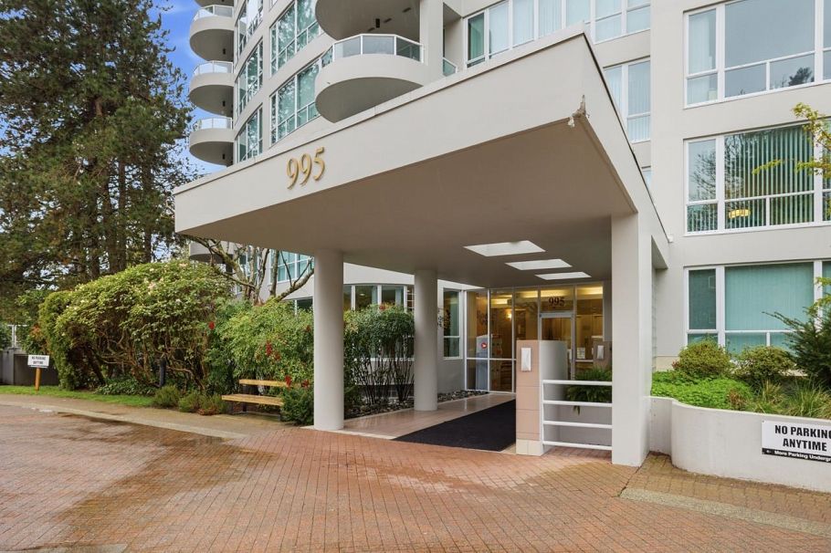 704 995 Roche Point Drive North Vancouver, BC - 36