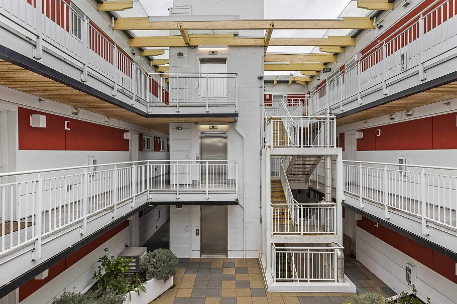 302 688 E 19 Avenue Vancouver, BC - 3