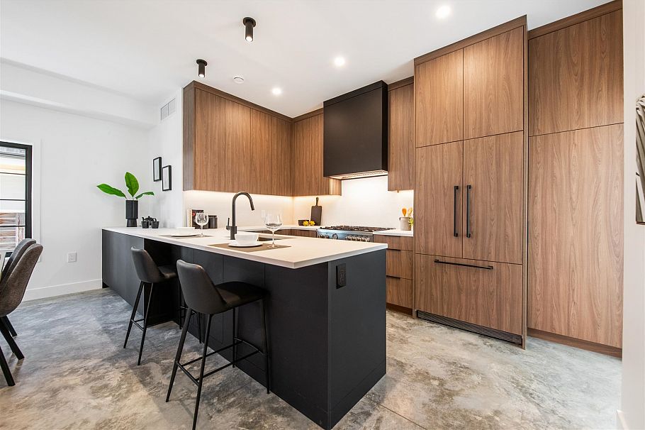 1168 E 26th Avenue Vancouver, BC - 9