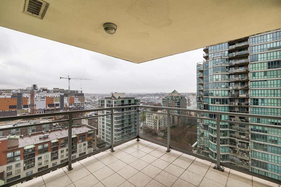 1703 120 Milross Avenue Vancouver, BC - 9