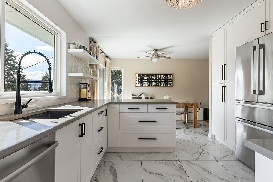 1857 Cliffwood Road North Vancouver, BC - 8