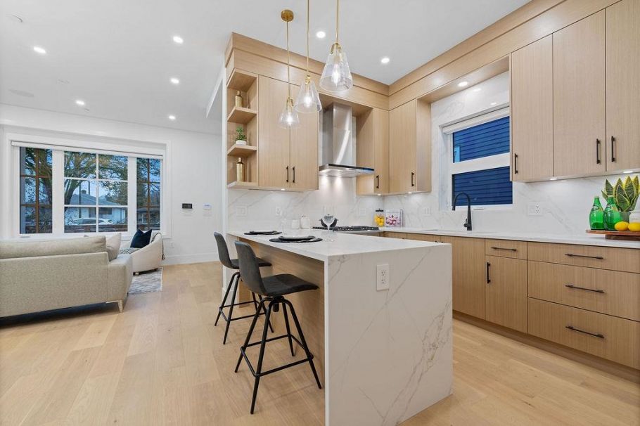 1 1166 E 11th Avenue Vancouver, BC - 11