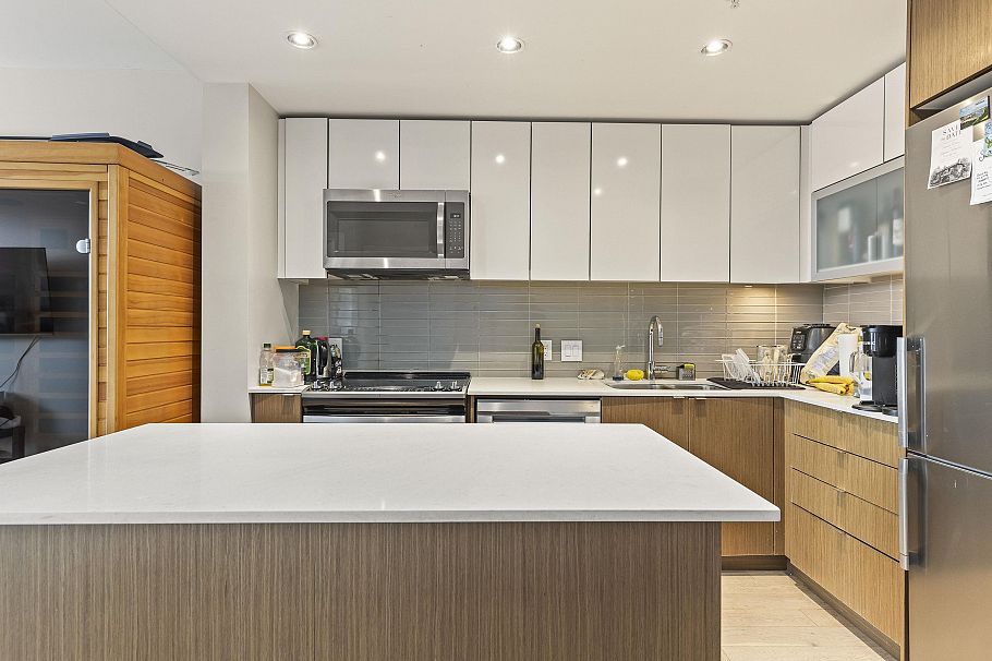 302 688 E 19 Avenue Vancouver, BC - 13